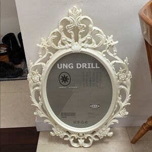 IKEA Ung Drill White Oval Plastic Frame NEW! 153/4 “ X 19 3/4”